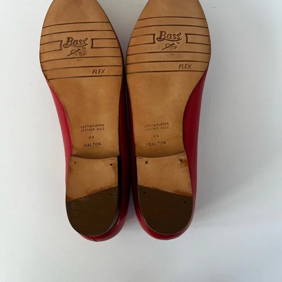 G.H. Bass & Co. Red and White Leather Fringe Loafers - Picture 7 of 7